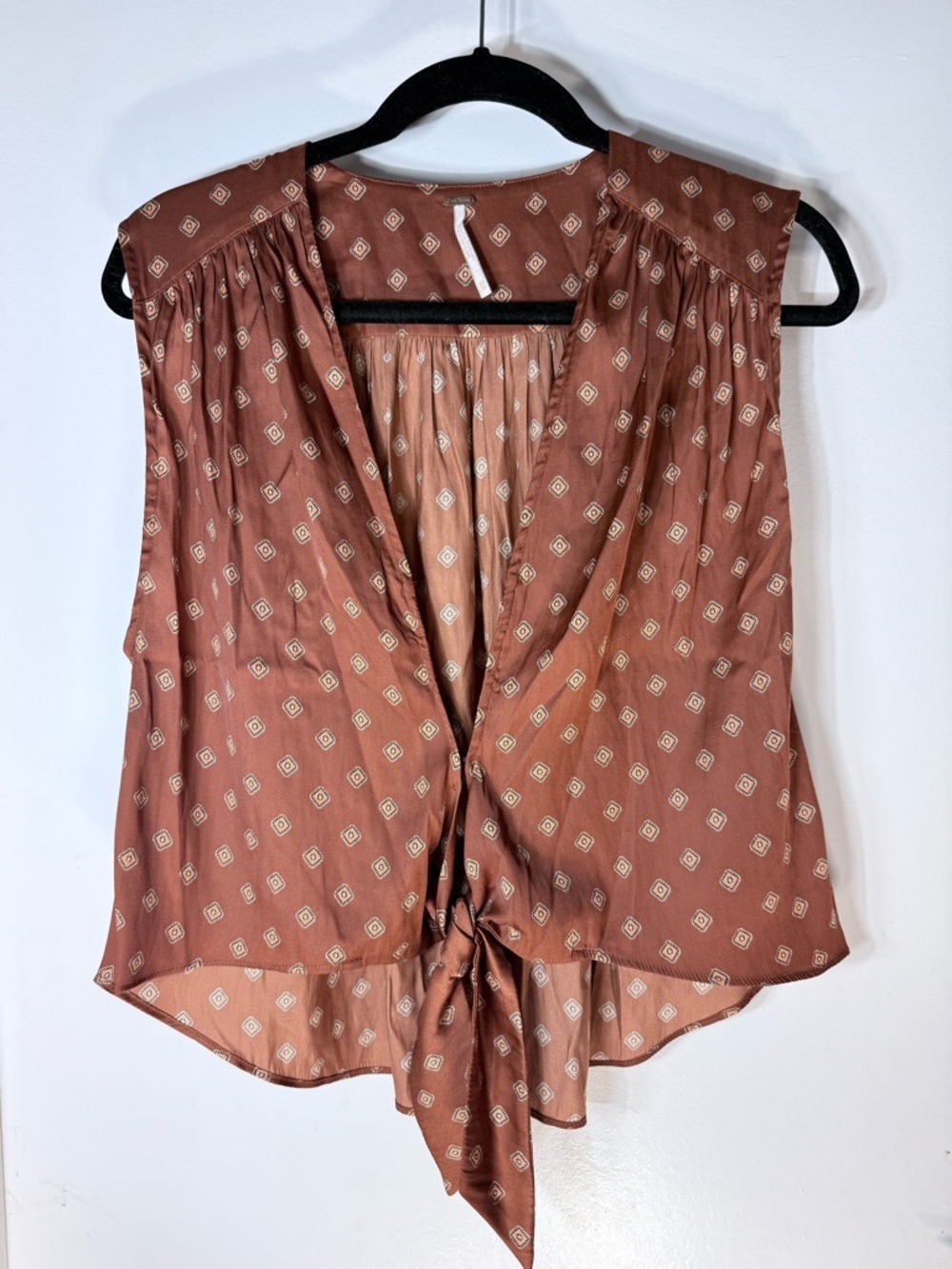 Free People Boho Tie Front Blouse Brown Print Sleeveless Top XS - Picture 2 of 7